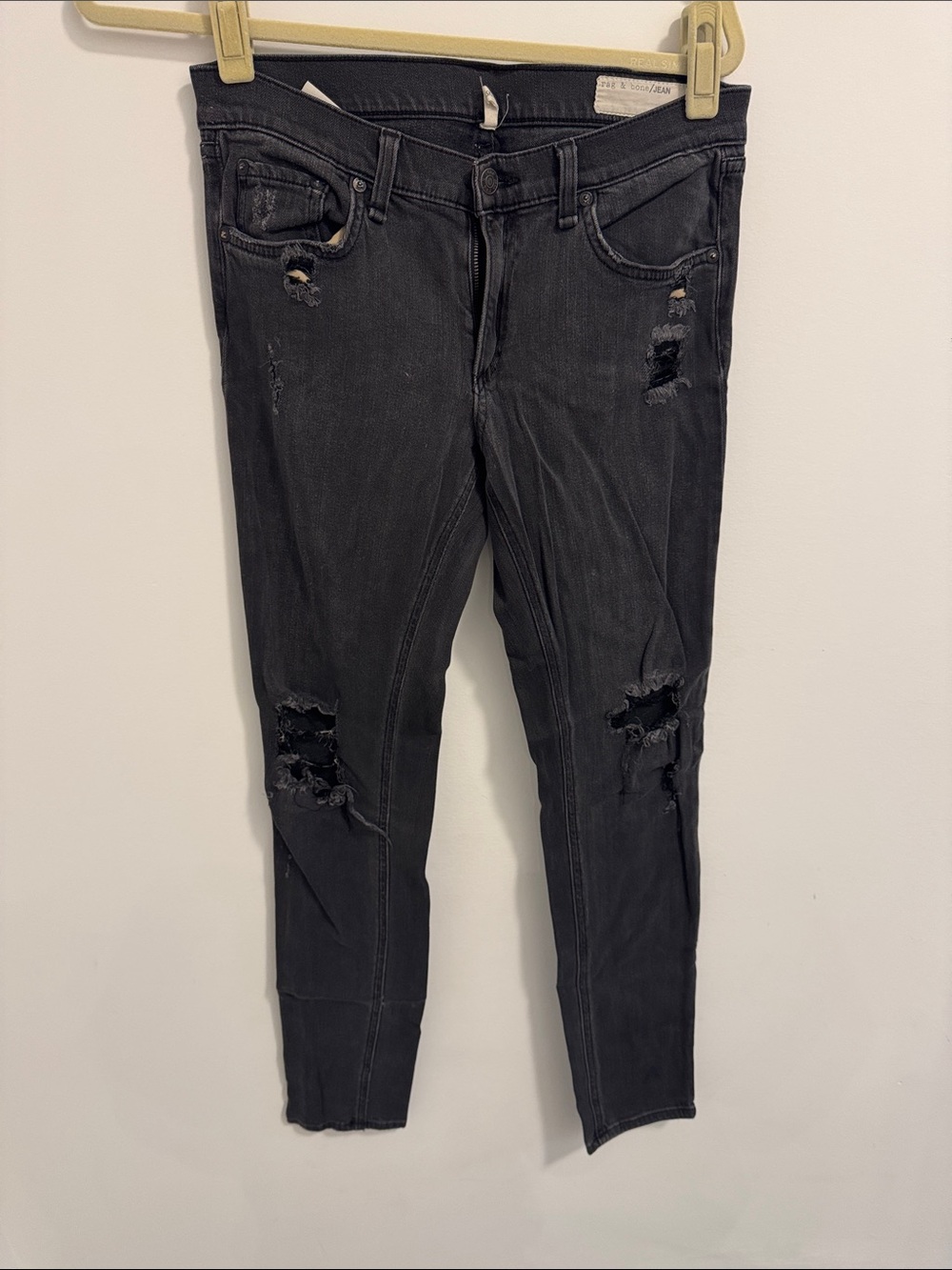 Women's Distressed Black Ripped Skinny Jeans